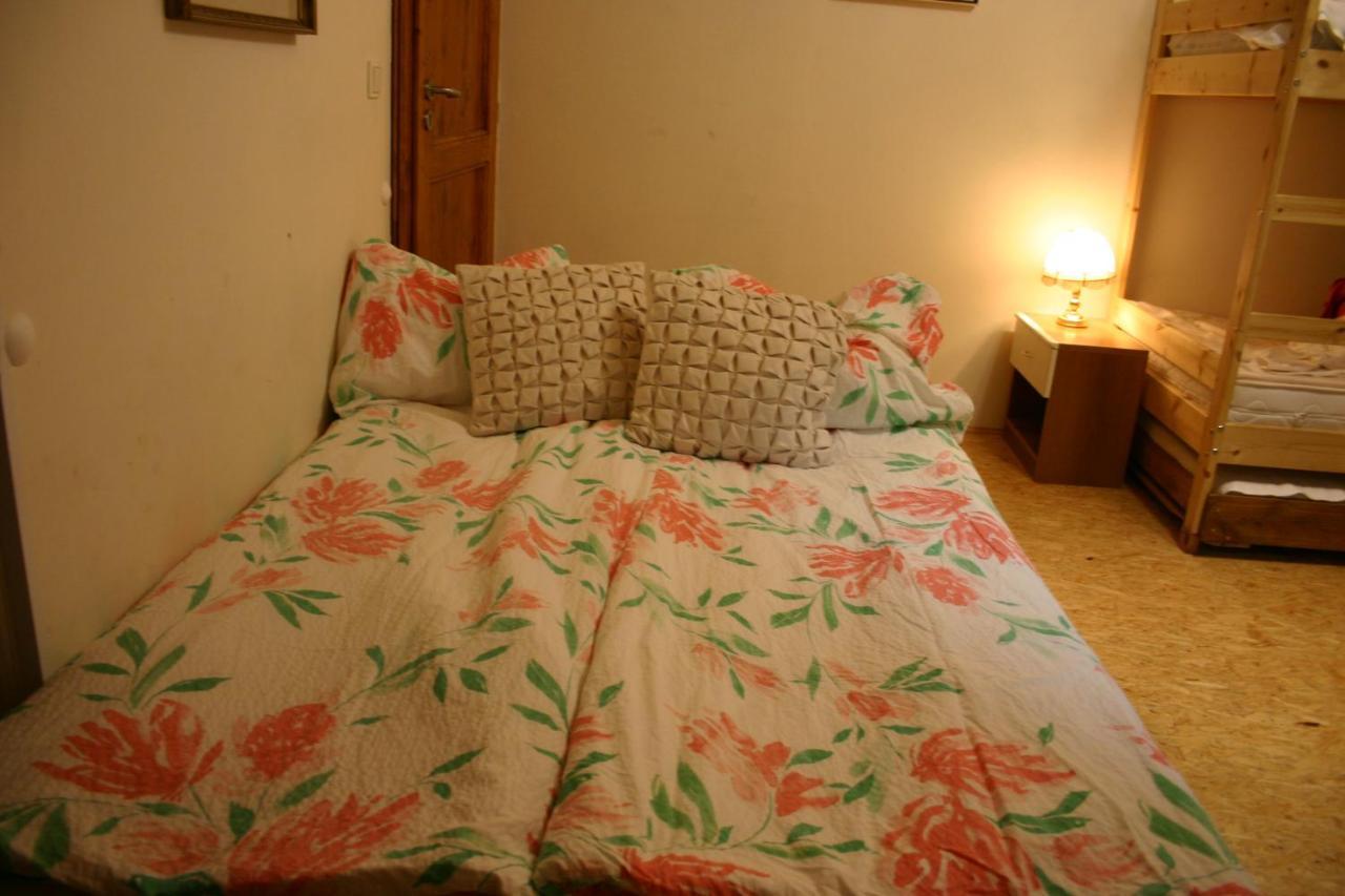 Studio Apartment La Maison De Catherine 로비니 외부 사진
